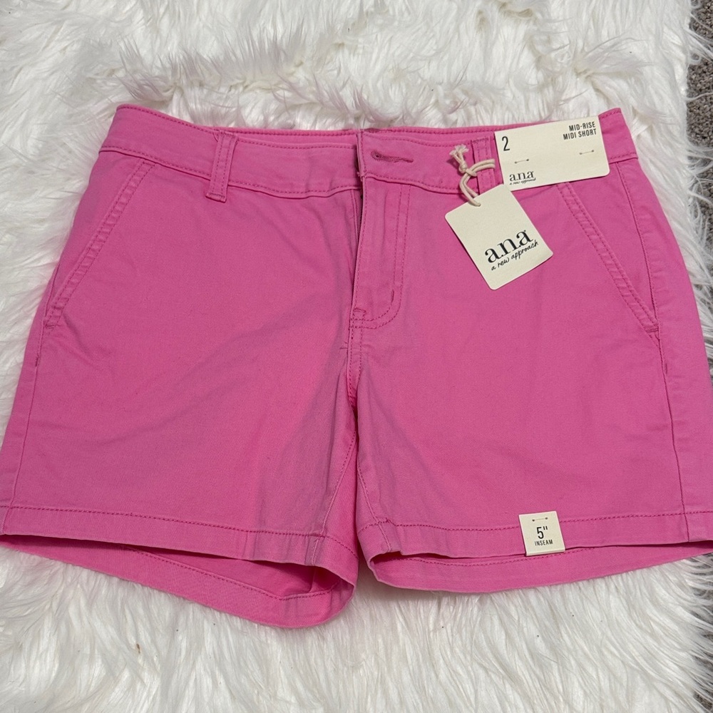 a.n.a Bright Pink Mid-Rise Women’s Shorts